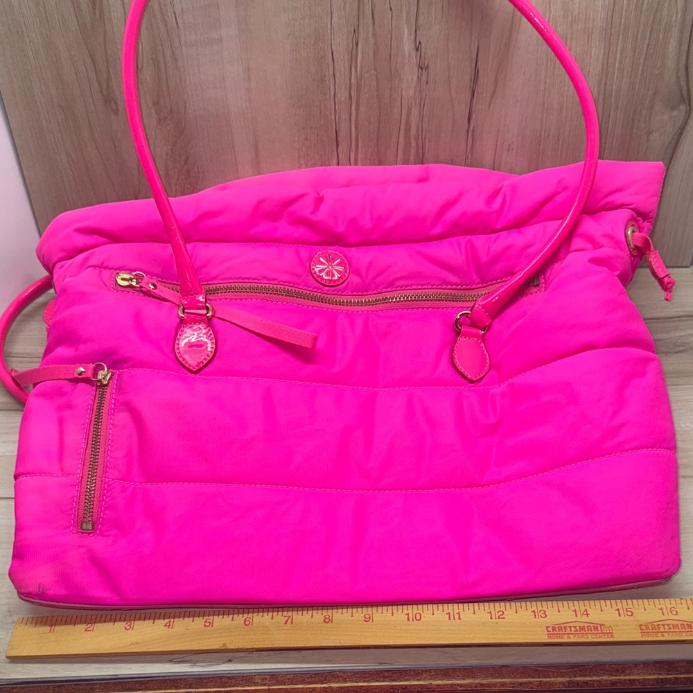 Isaac Mizrahi Neon Pink Tote Bag - Picture 12 of 16